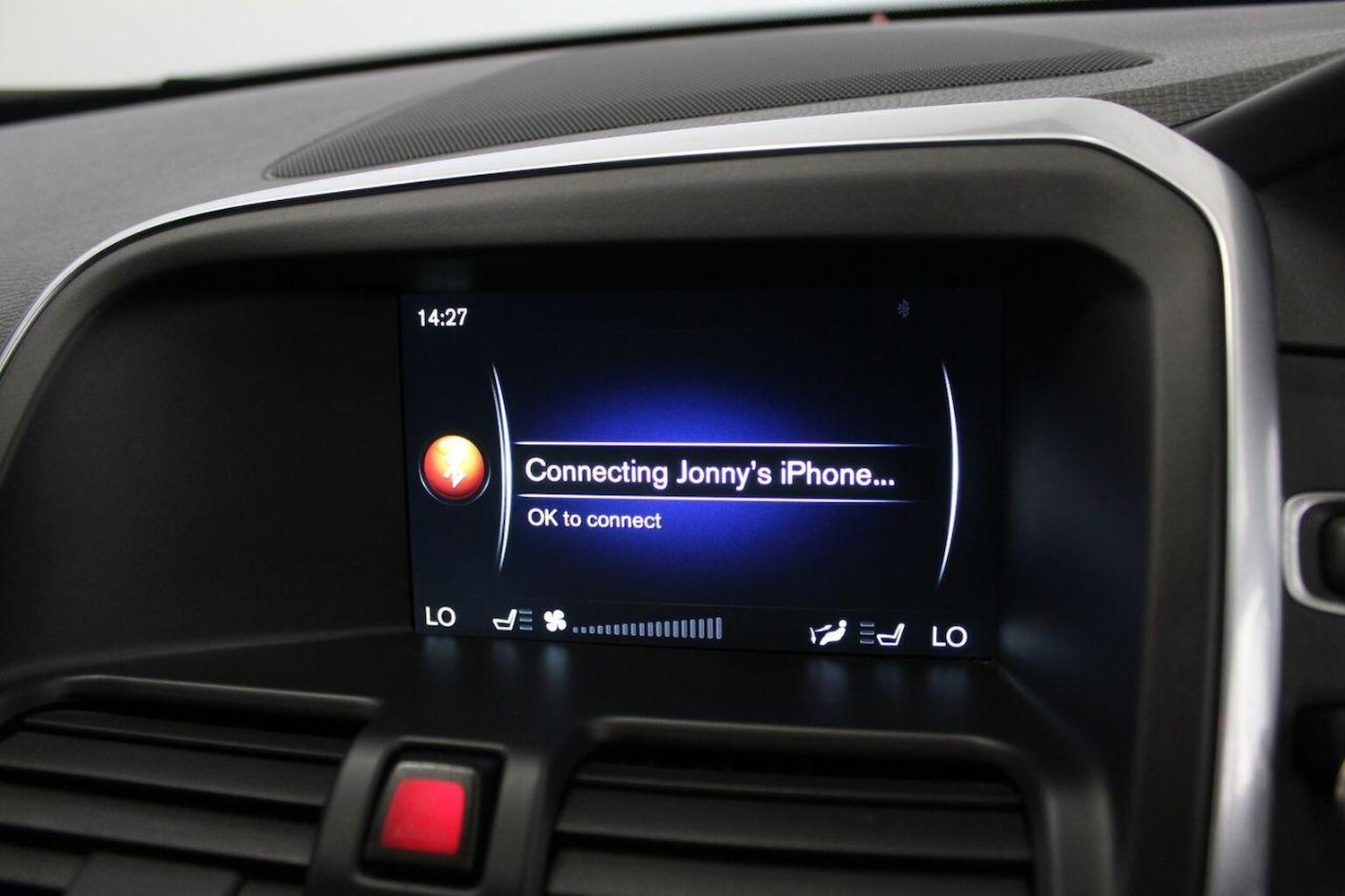 Used Volvo XC60 2015 for sale - 77937989: Photo 35