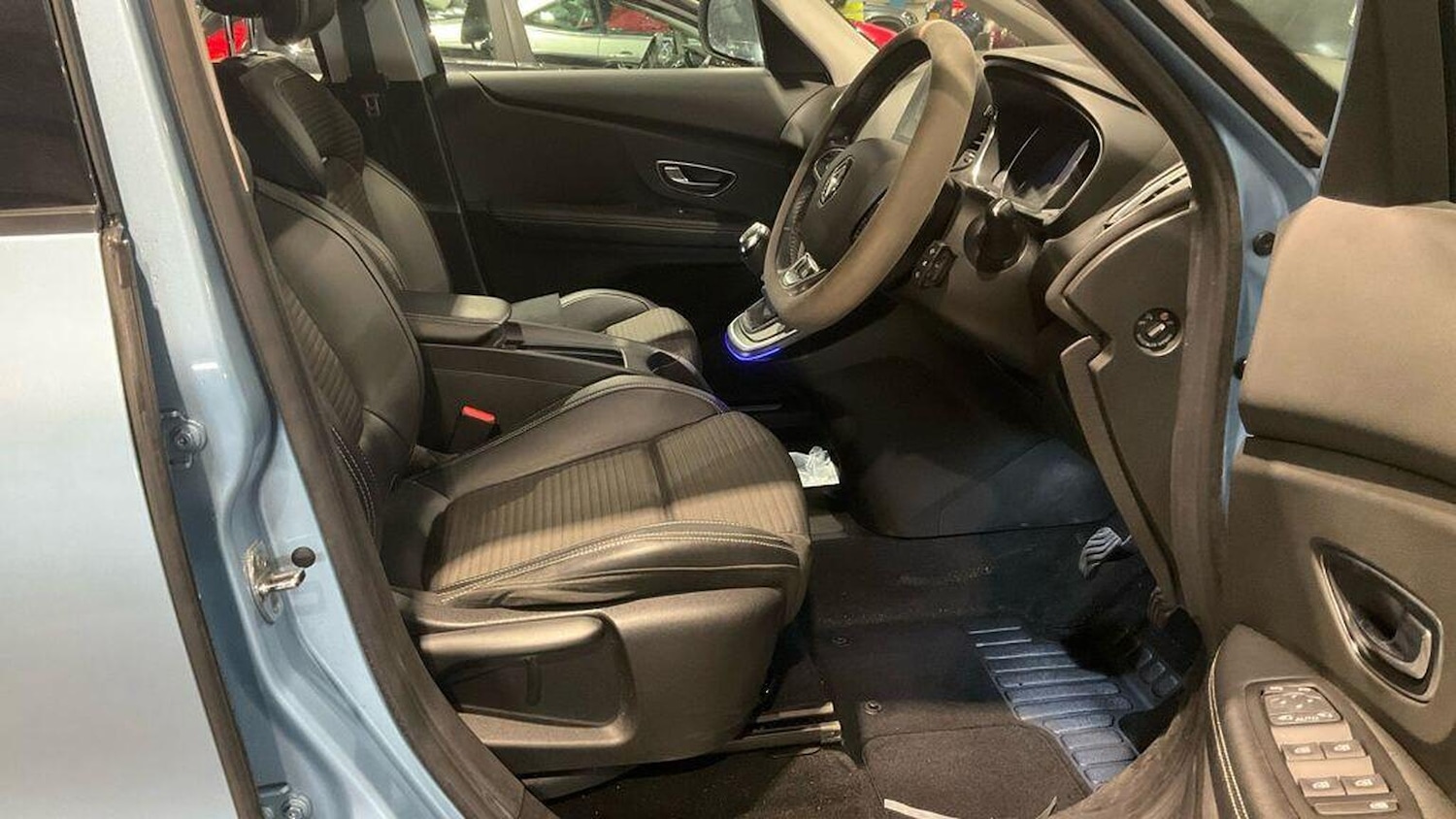 Used Renault Grand Scenic 2018 for sale - 77319812: Photo 14