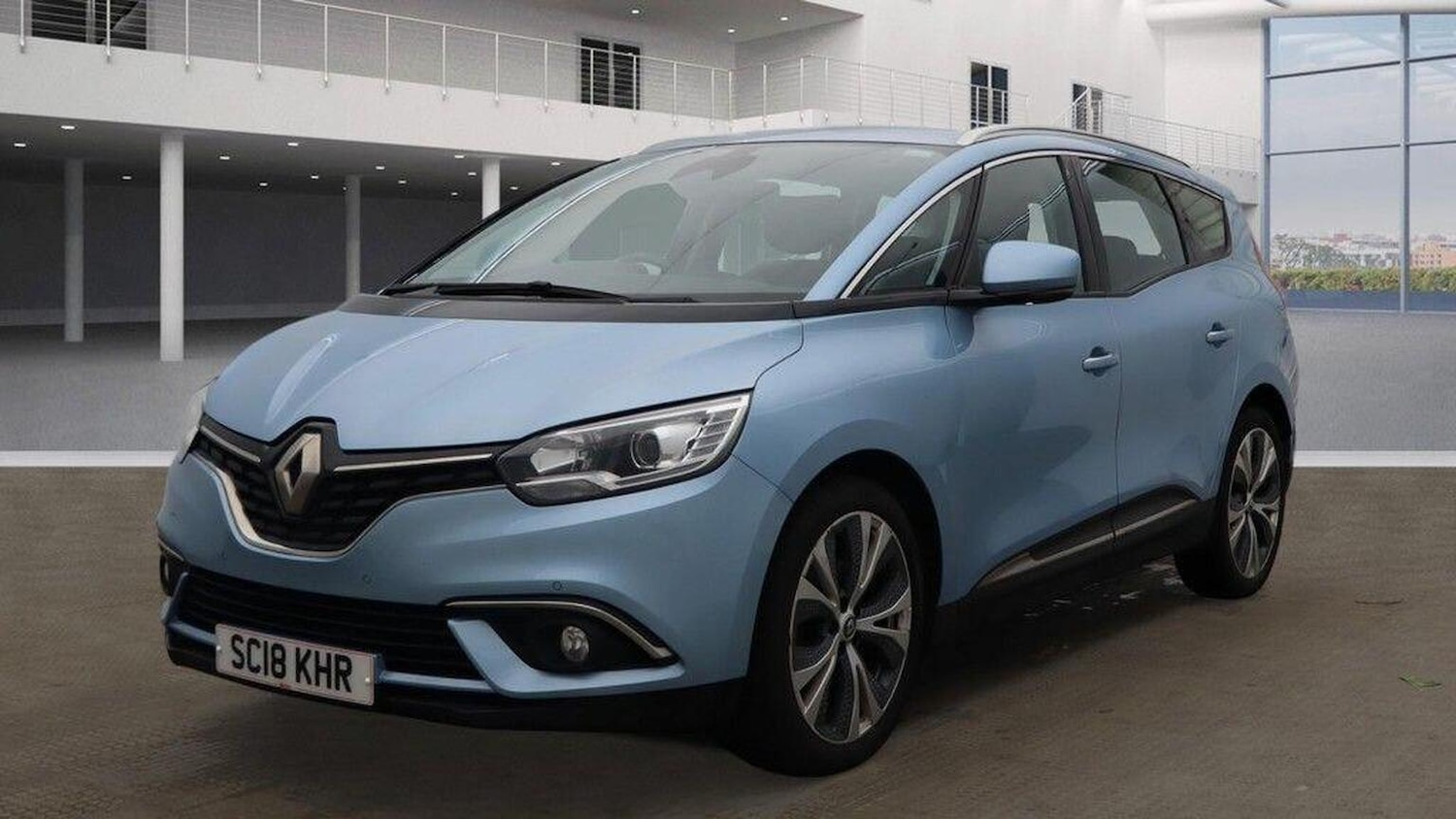 Used Renault Grand Scenic 2018 for sale - 77319812: Photo 3