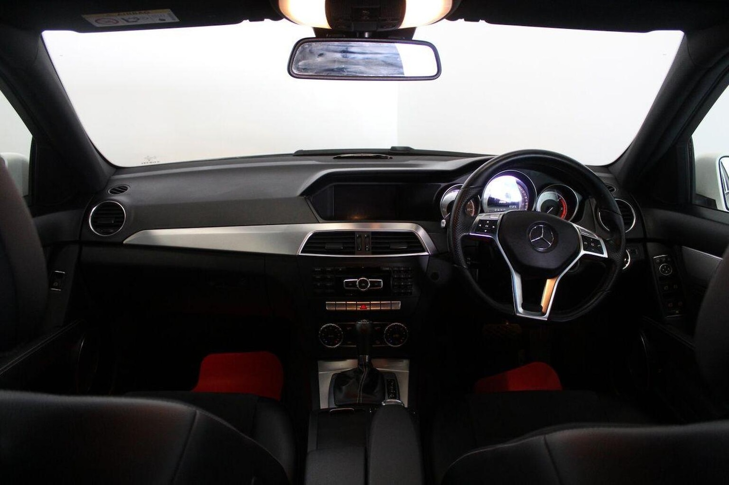 Used Mercedes-Benz C Class 2014 for sale - 76793676: Photo 30