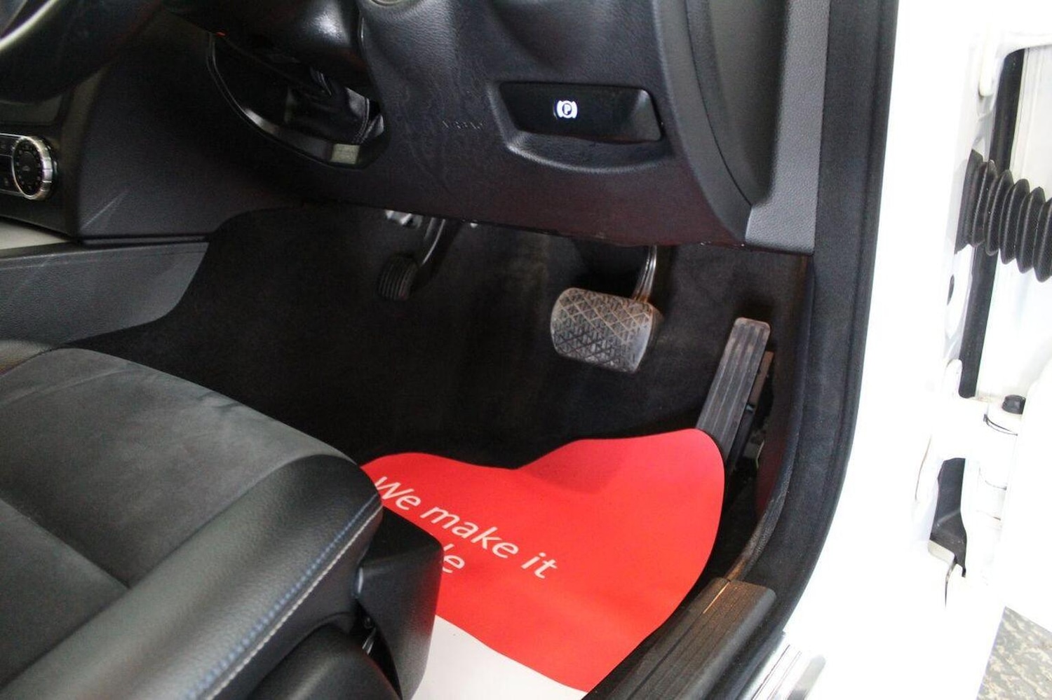 Used Mercedes-Benz C Class 2014 for sale - 76793676: Photo 54