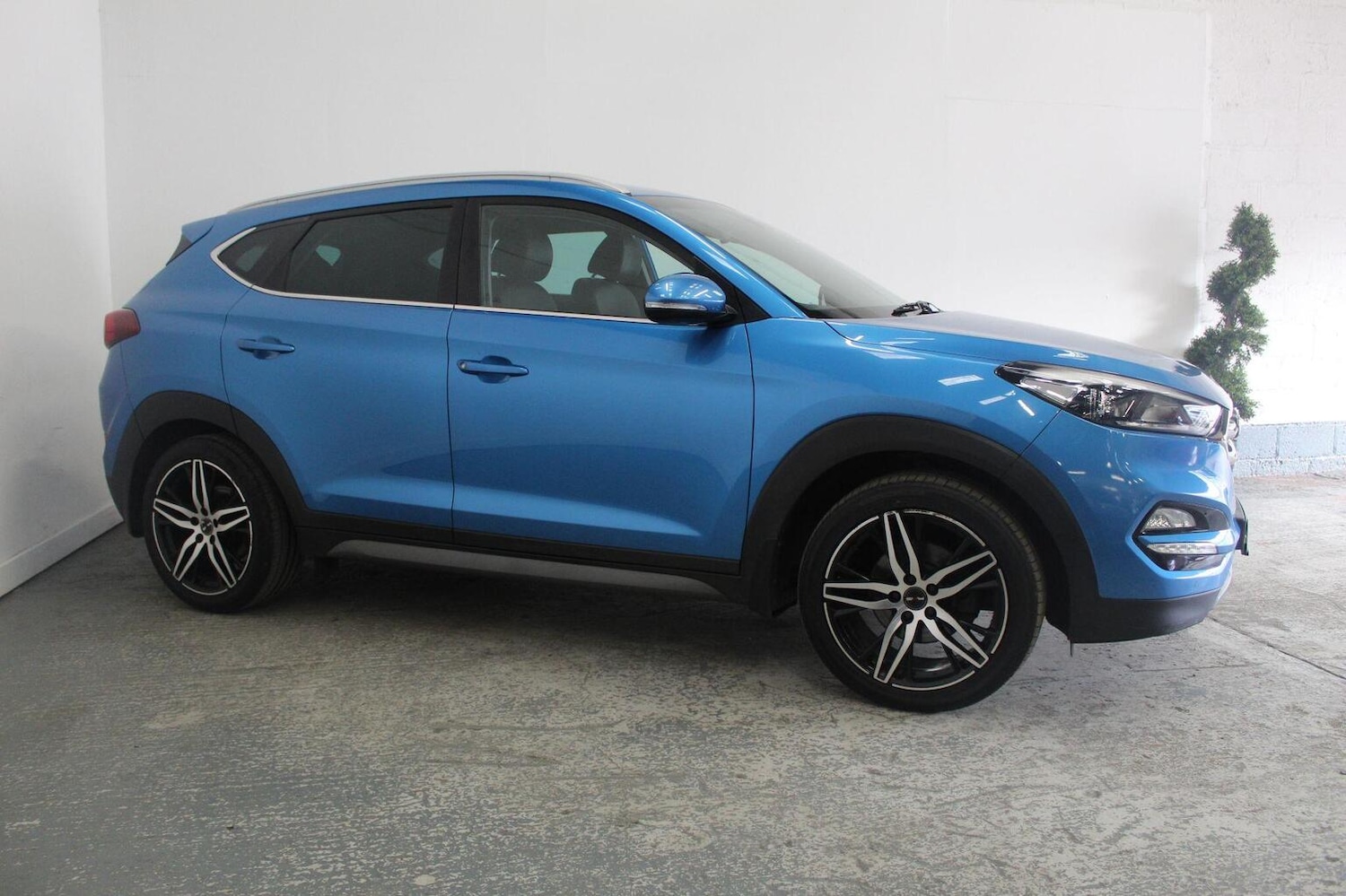 Used Hyundai TUCSON 2017 for sale - 77938185: Photo 4