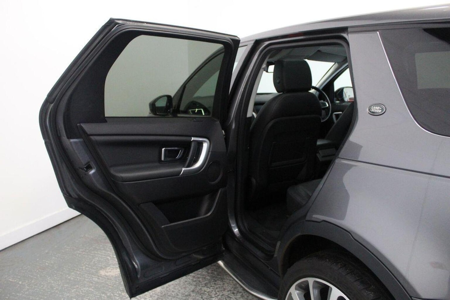 Used Land Rover Discovery Sport 2018 for sale - 77590092: Photo 31