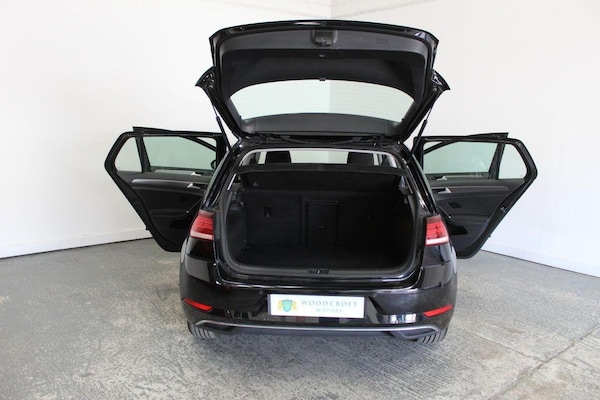 Used Volkswagen Golf 2017 for sale - 76293246: Photo 22
