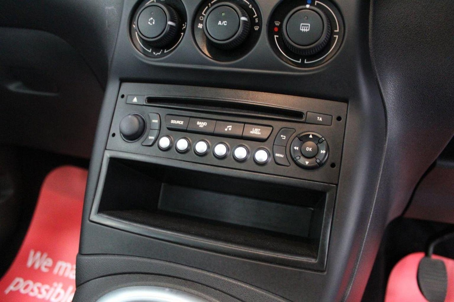 Used Citroen C3 Picasso 2015 for sale - 76793849: Photo 37