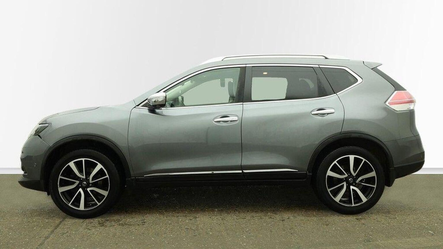 Used Nissan X-Trail 2017 for sale - 77099897: Photo 11