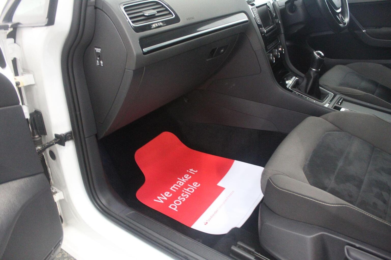 Used Volkswagen Golf 2015 for sale - 77080784: Photo 32