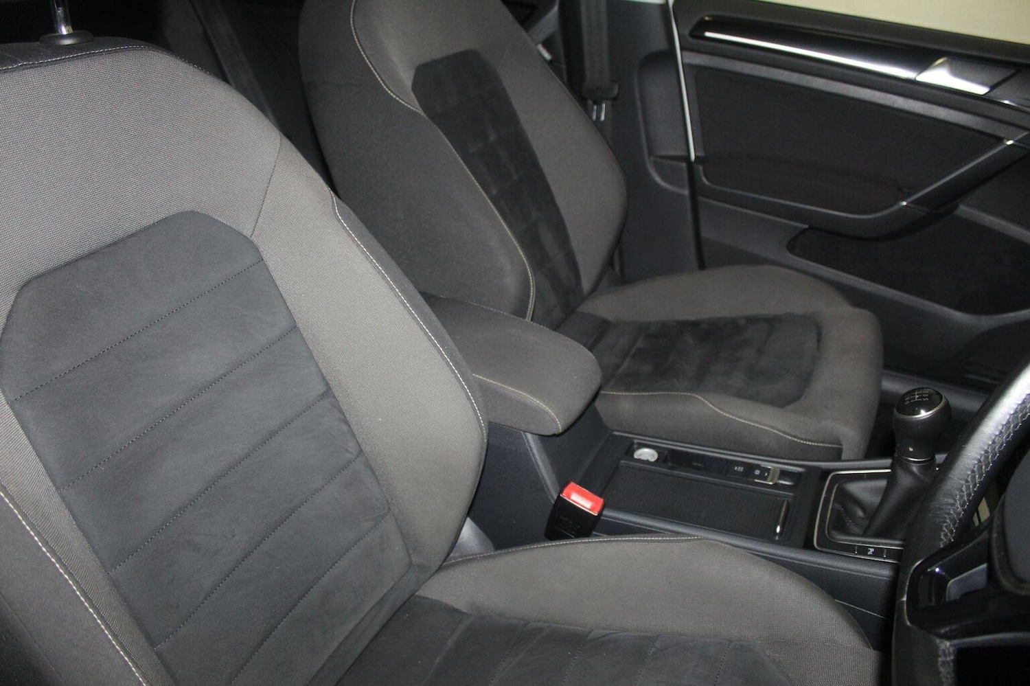 Used Volkswagen Golf 2015 for sale - 77080784: Photo 44