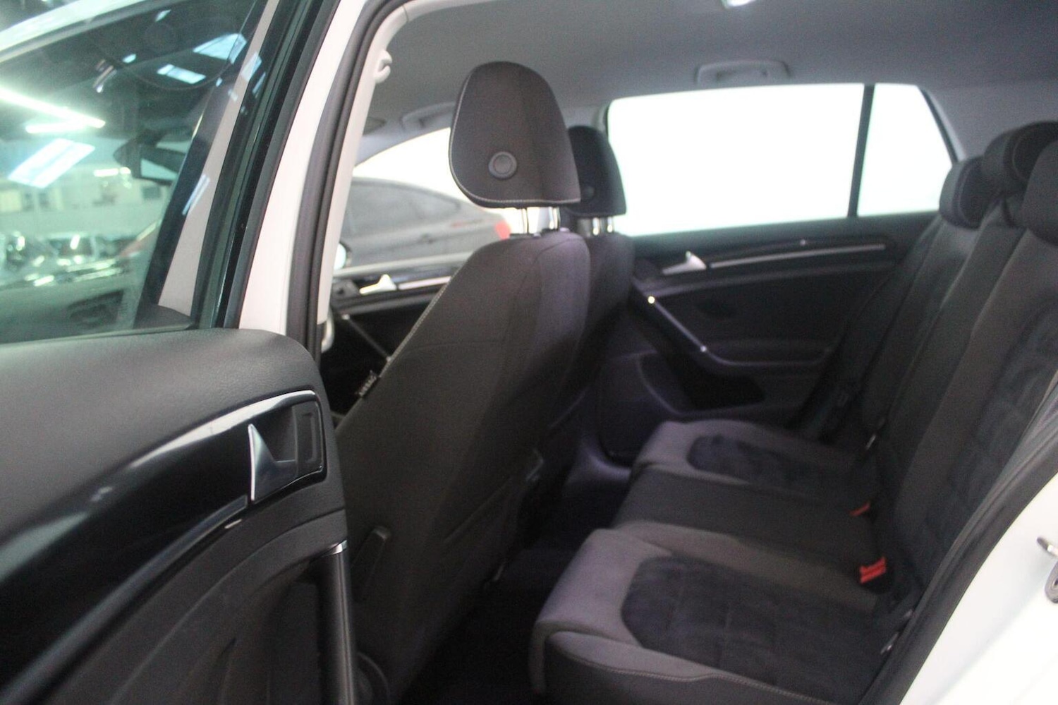 Used Volkswagen Golf 2015 for sale - 77080784: Photo 53