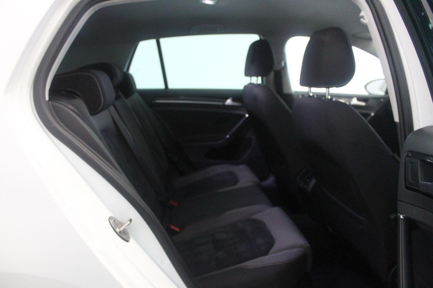 Used Volkswagen Golf 2015 for sale - 77080784: Photo 54