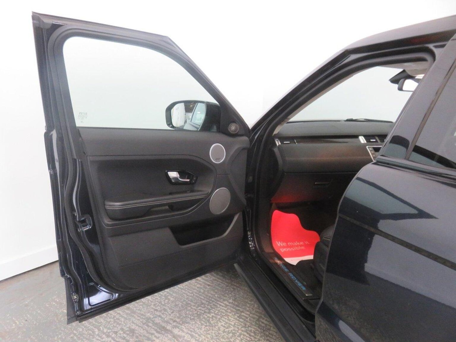 Used Land Rover Range Rover Evoque 2011 for sale - 76521118: Photo 28