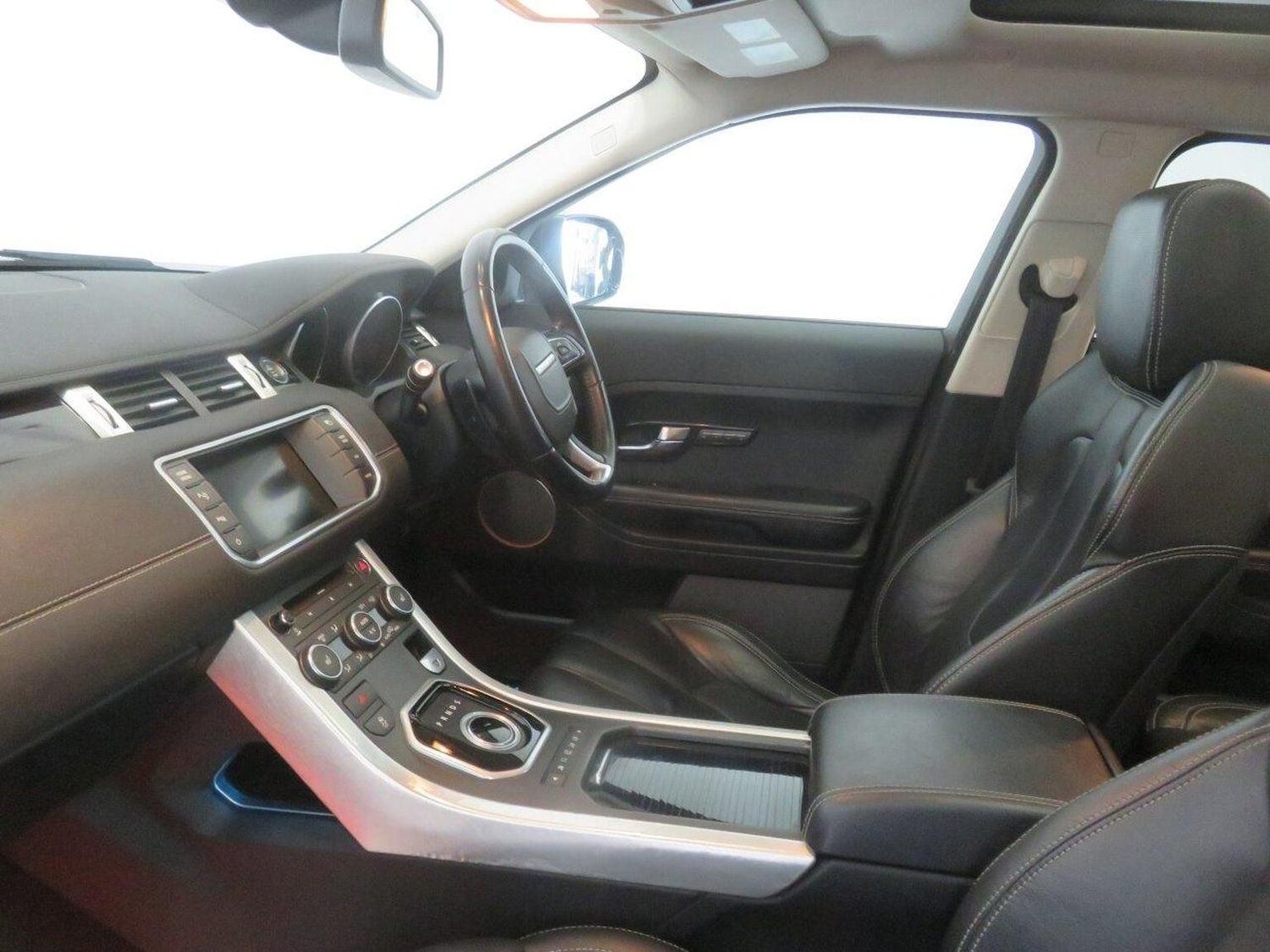 Used Land Rover Range Rover Evoque 2011 for sale - 76521118: Photo 53