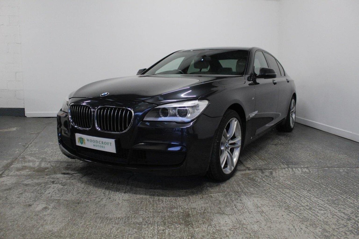 Used BMW 7 Series 2013 for sale - 77054779: Photo 2