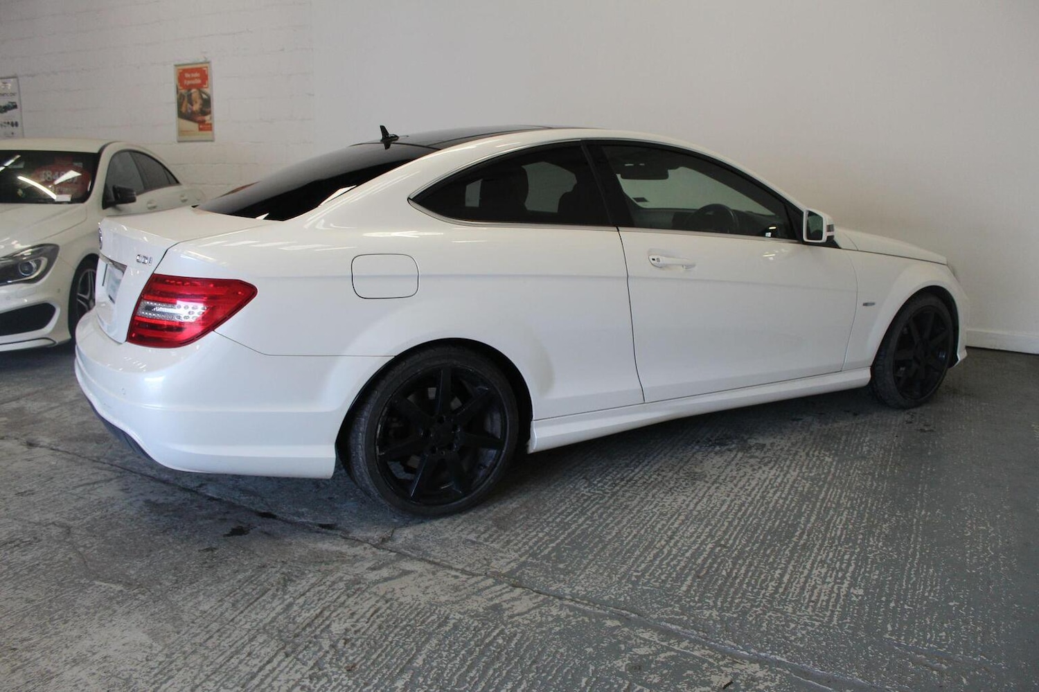 Used Mercedes-Benz C Class 2012 for sale - 77938118: Photo 11