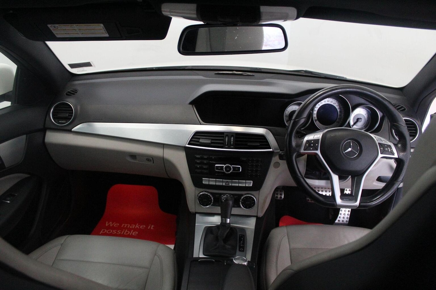 Used Mercedes-Benz C Class 2012 for sale - 77938118: Photo 23