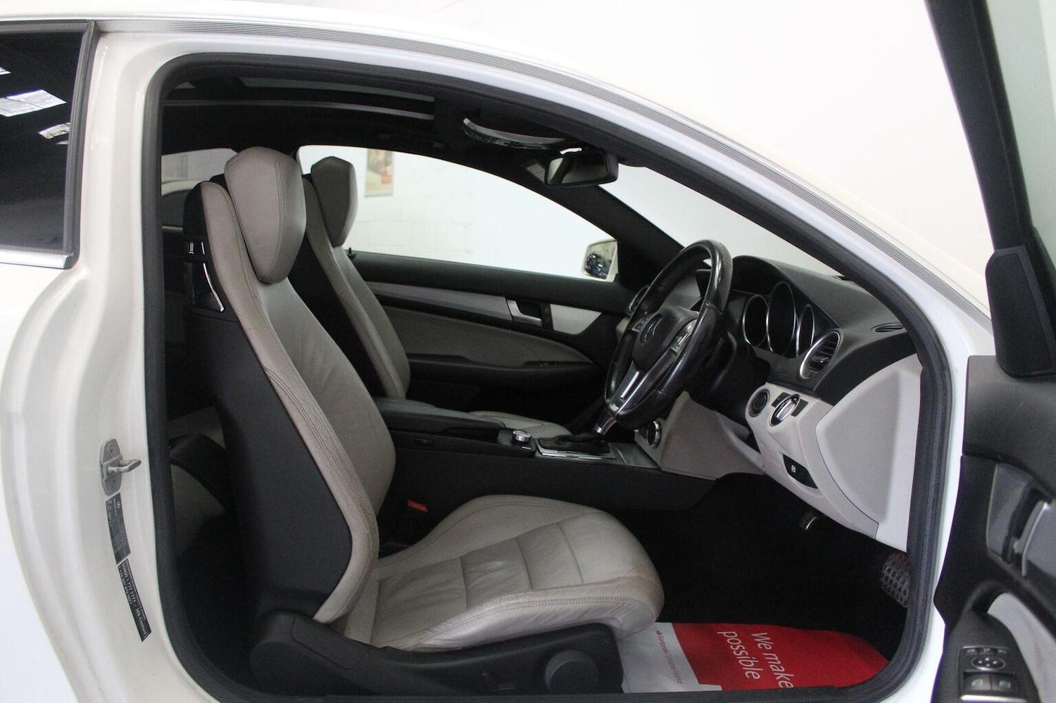 Used Mercedes-Benz C Class 2012 for sale - 77938118: Photo 26