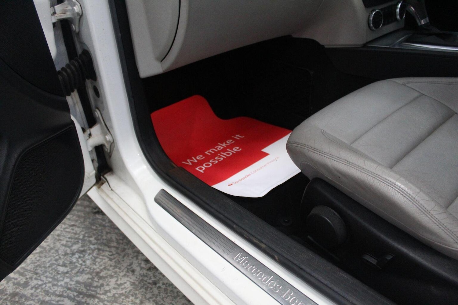 Used Mercedes-Benz C Class 2012 for sale - 77938118: Photo 28