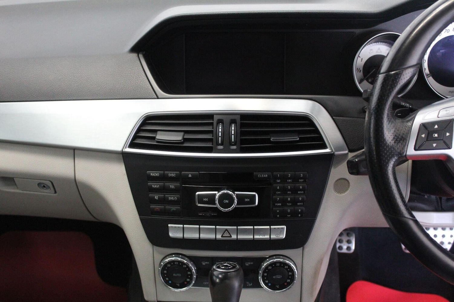 Used Mercedes-Benz C Class 2012 for sale - 77938118: Photo 29