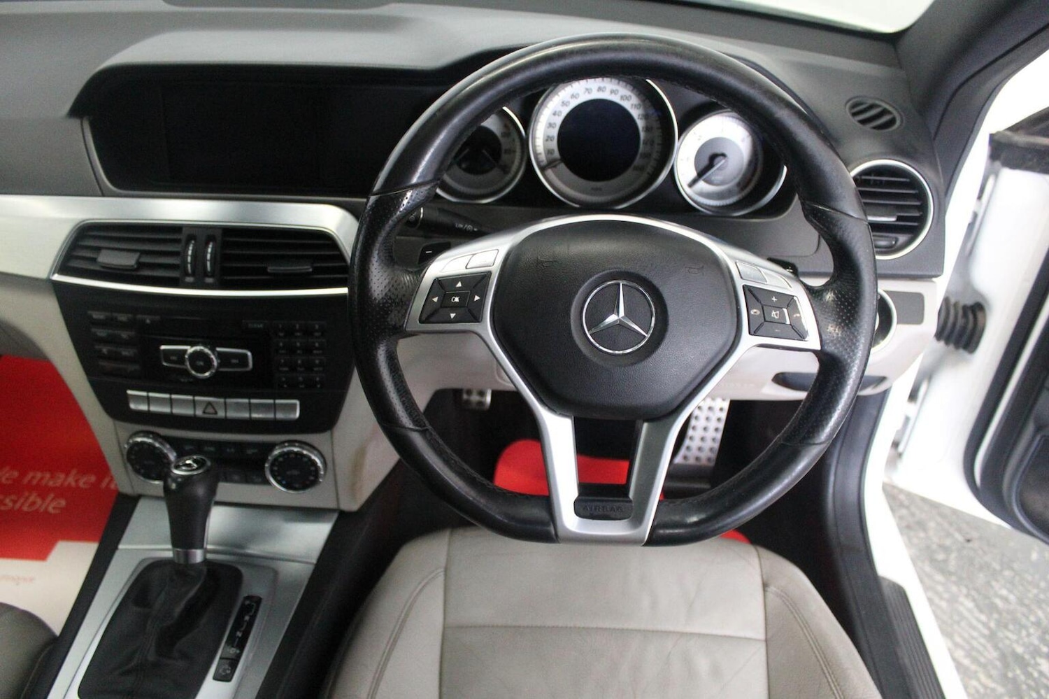 Used Mercedes-Benz C Class 2012 for sale - 77938118: Photo 37