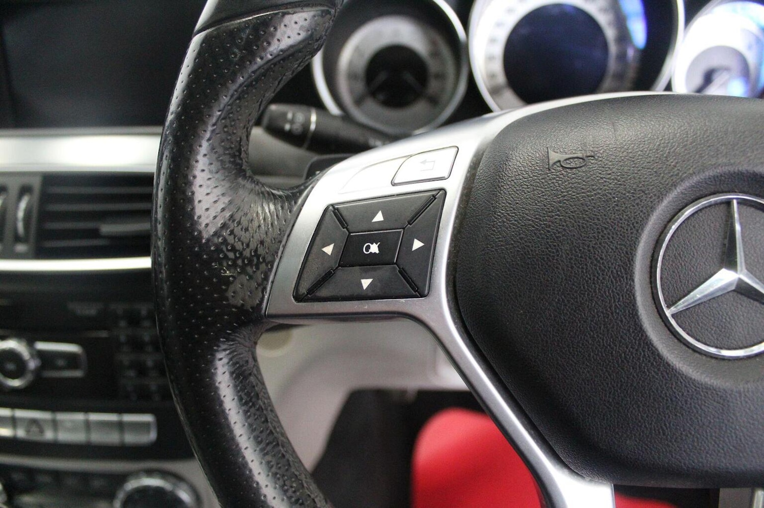 Used Mercedes-Benz C Class 2012 for sale - 77938118: Photo 39