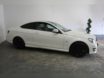Used Mercedes-Benz C Class 2012 for sale - 77938118: Photo