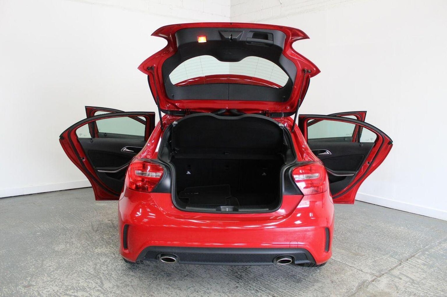 Used Mercedes-Benz A-Class 2015 for sale - 77464696: Photo 21