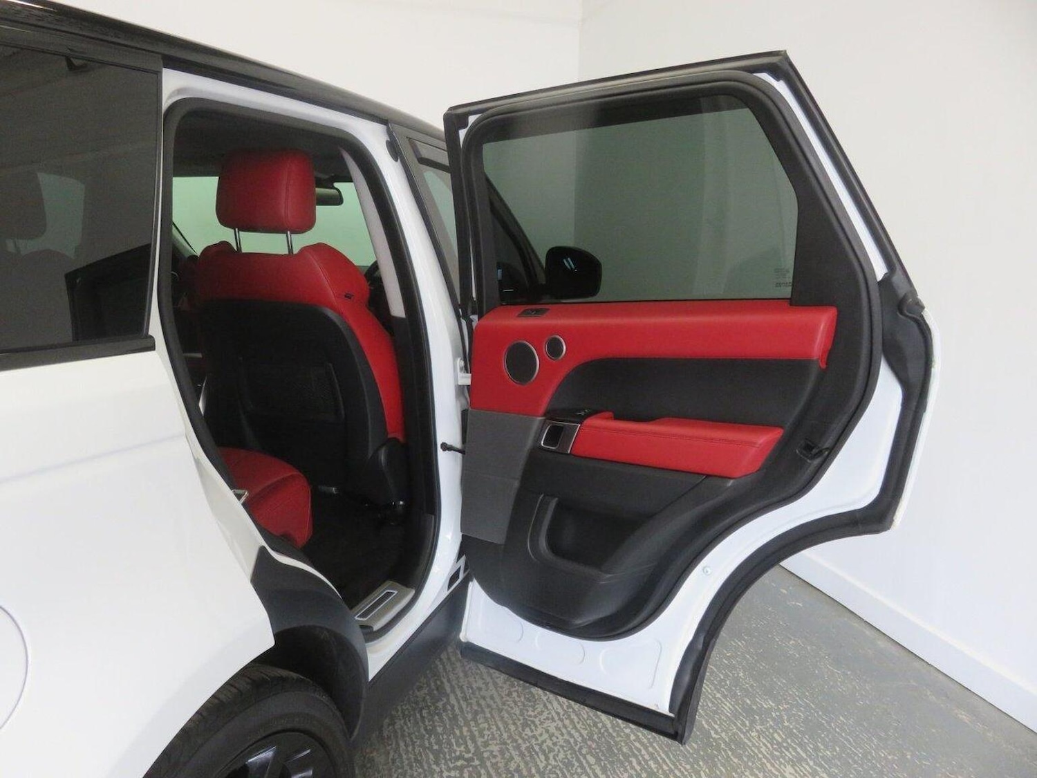 Used Land Rover Range Rover Sport 2014 for sale - 76793712: Photo 26