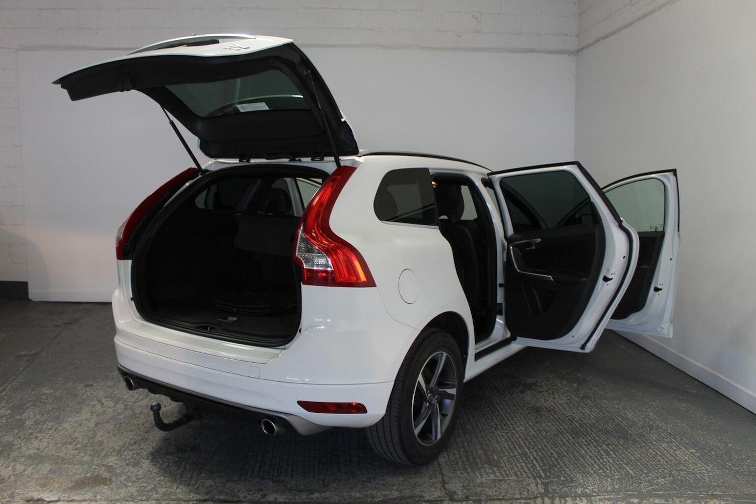 Used Volvo XC60 2015 for sale - 78070389: Photo 20