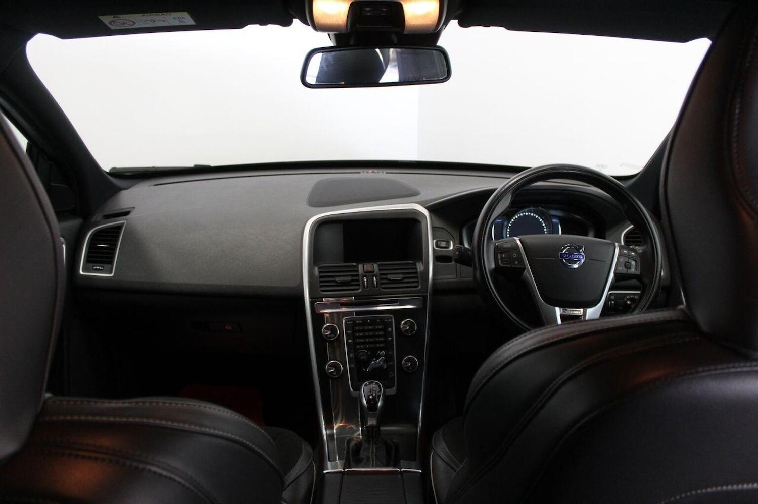 Used Volvo XC60 2015 for sale - 78070389: Photo 27