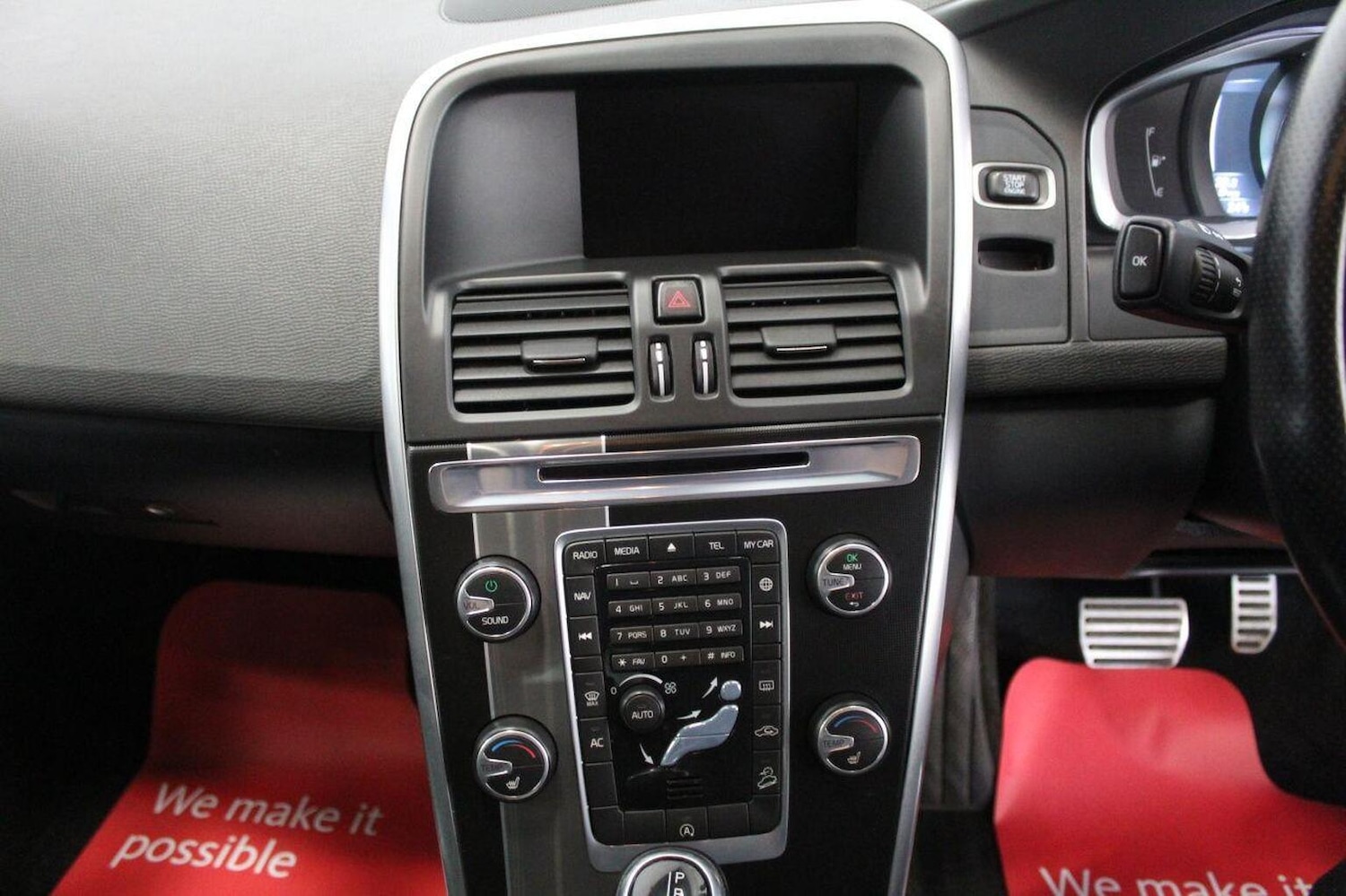 Used Volvo XC60 2015 for sale - 78070389: Photo 31