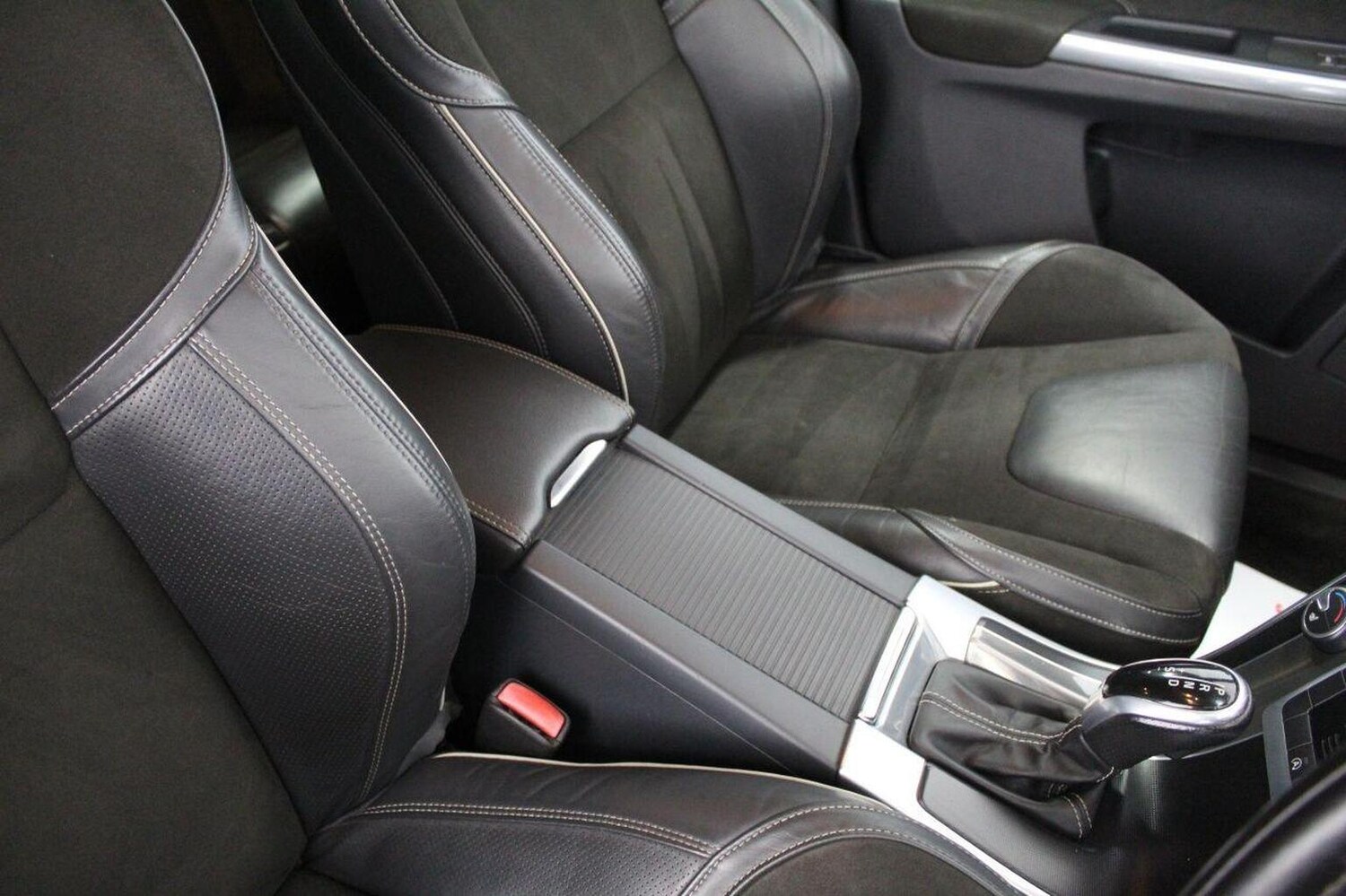 Used Volvo XC60 2015 for sale - 78070389: Photo 42