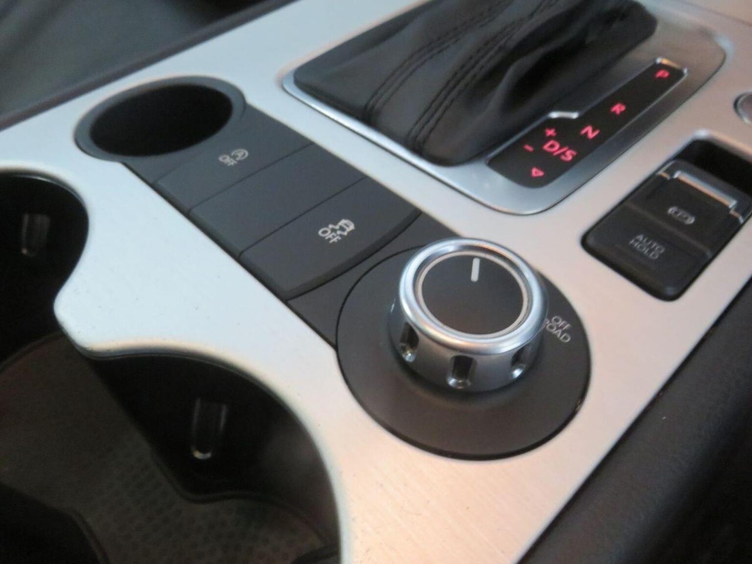 Used Volkswagen Touareg 2013 for sale - 76793847: Photo 42