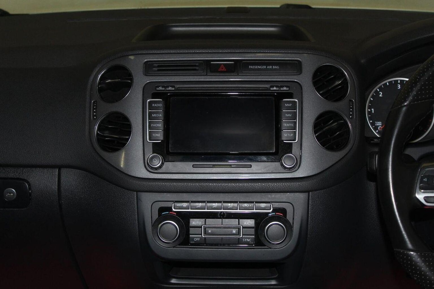 Used Volkswagen Tiguan 2013 for sale - 77937995: Photo 34