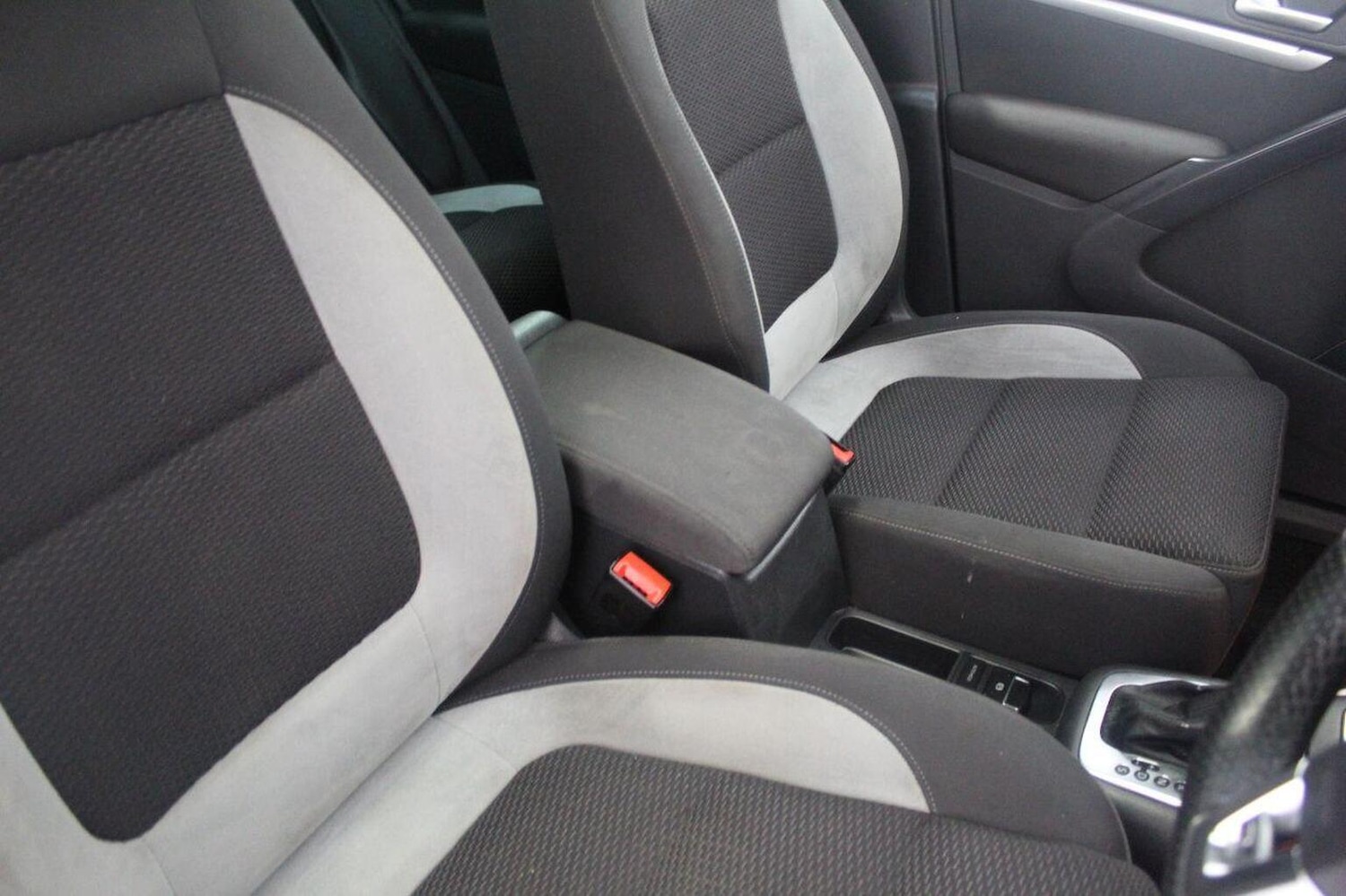 Used Volkswagen Tiguan 2013 for sale - 77937995: Photo 45