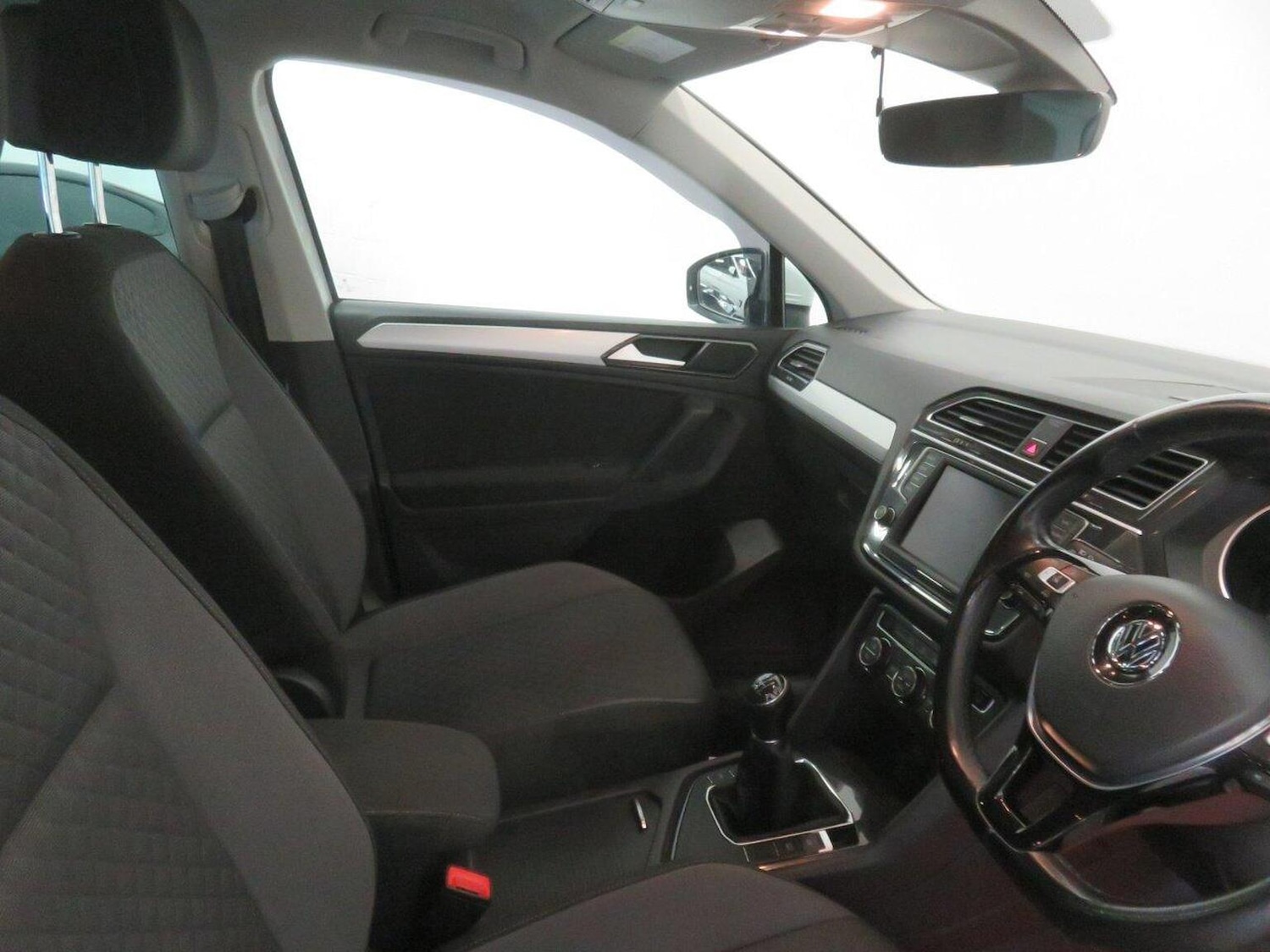 Used Volkswagen Tiguan 2017 for sale - 78084413: Photo 28