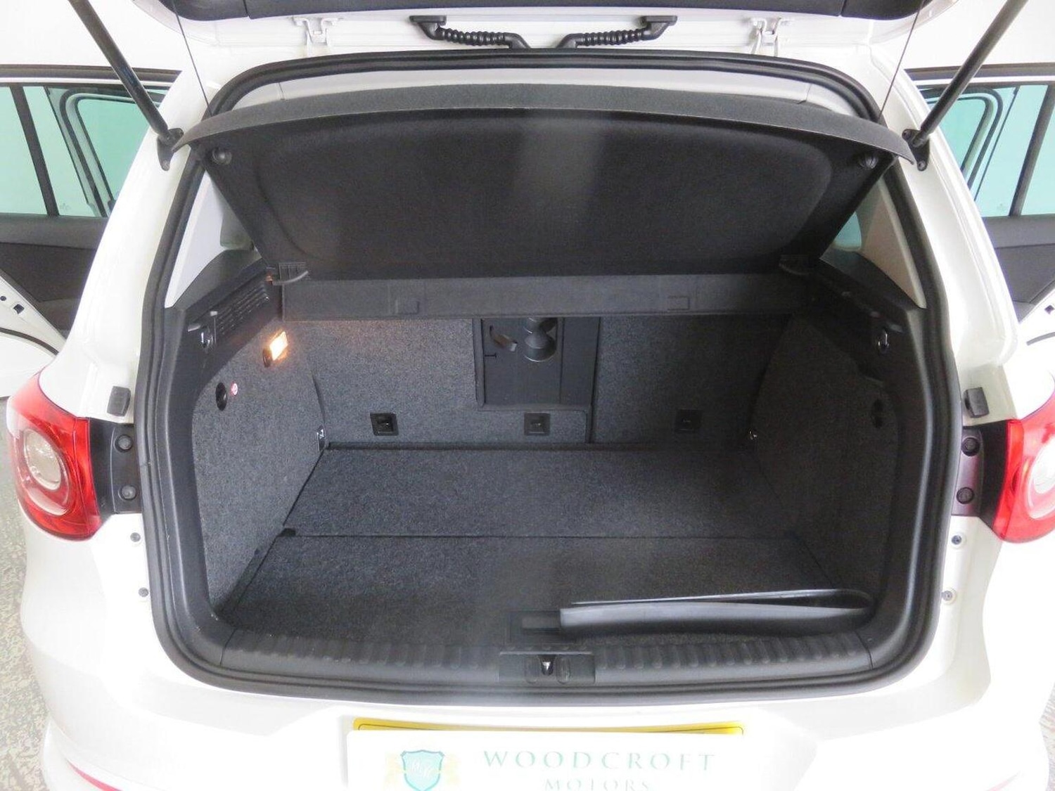 Used Volkswagen Tiguan 2010 for sale - 77521948: Photo 25