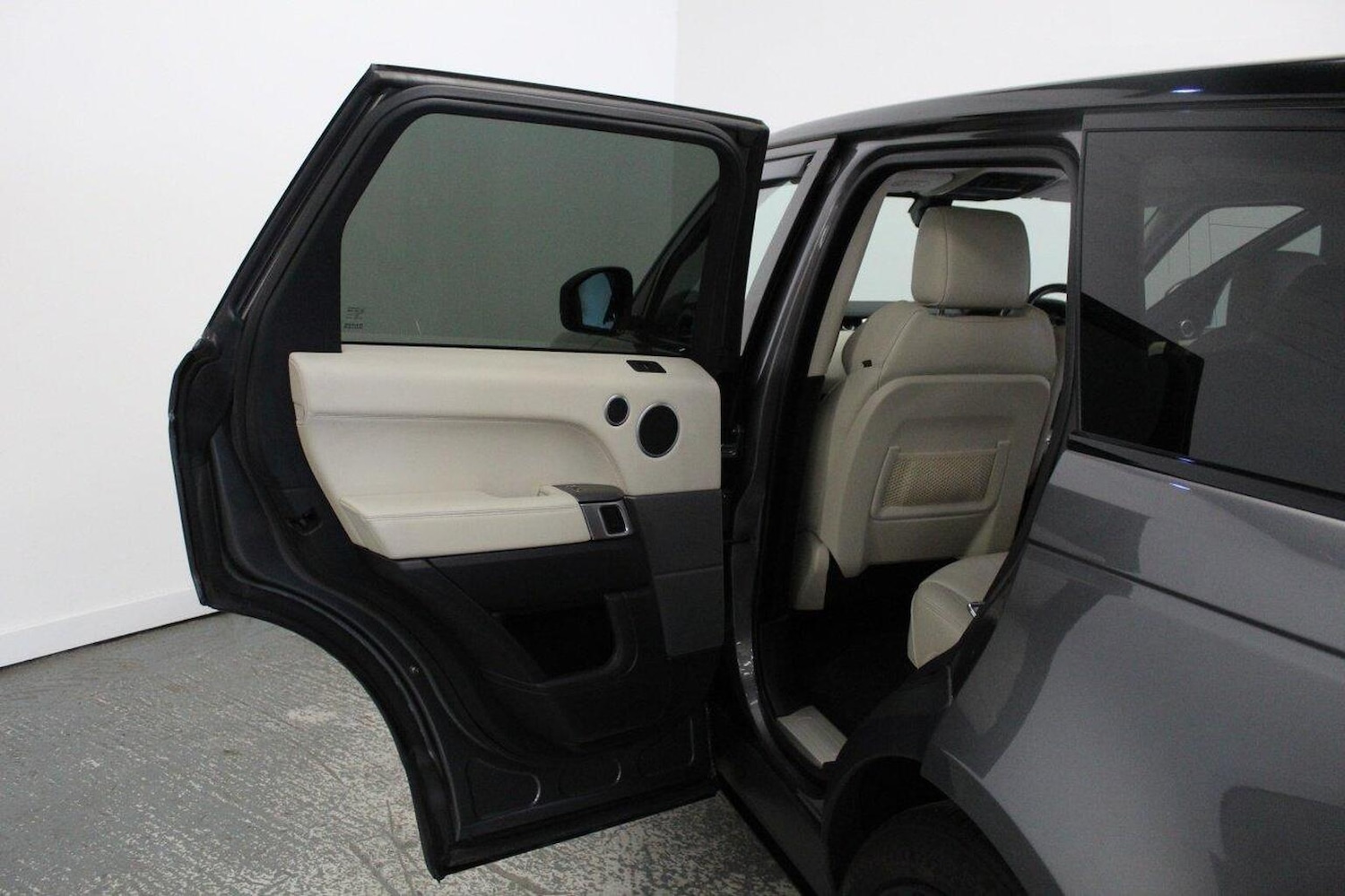 Used Land Rover Range Rover Sport 2014 for sale - 77938045: Photo 27