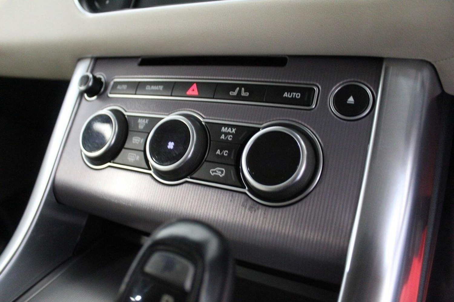 Used Land Rover Range Rover Sport 2014 for sale - 77938045: Photo 39