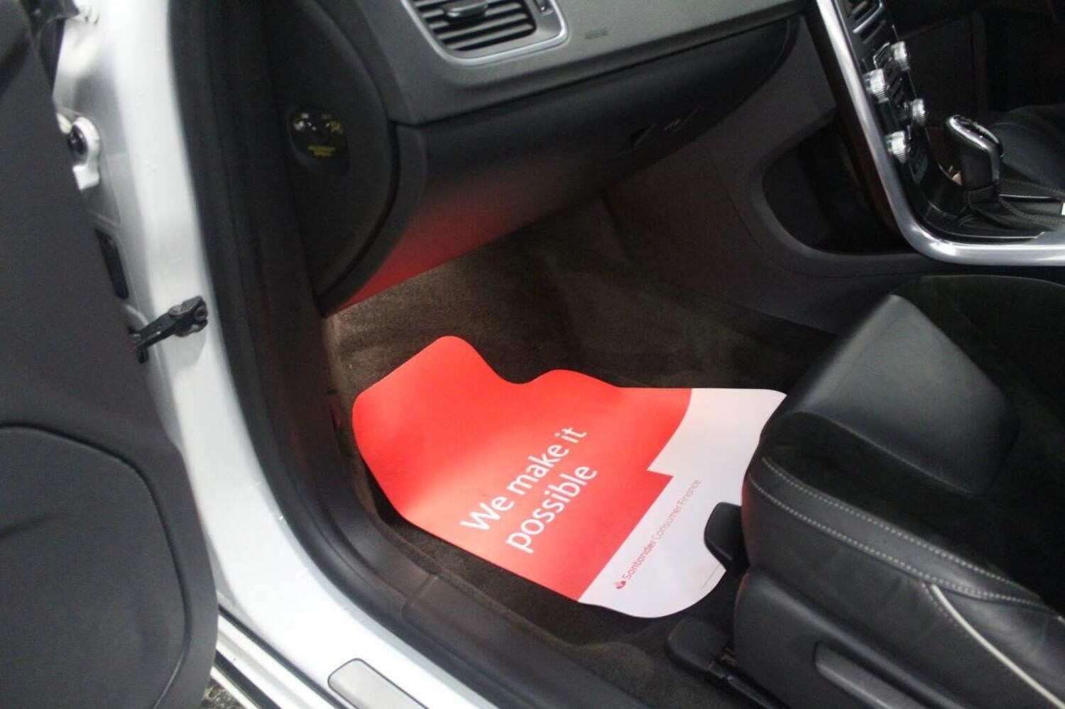 Used Volvo V60 2015 for sale - 76751844: Photo 31