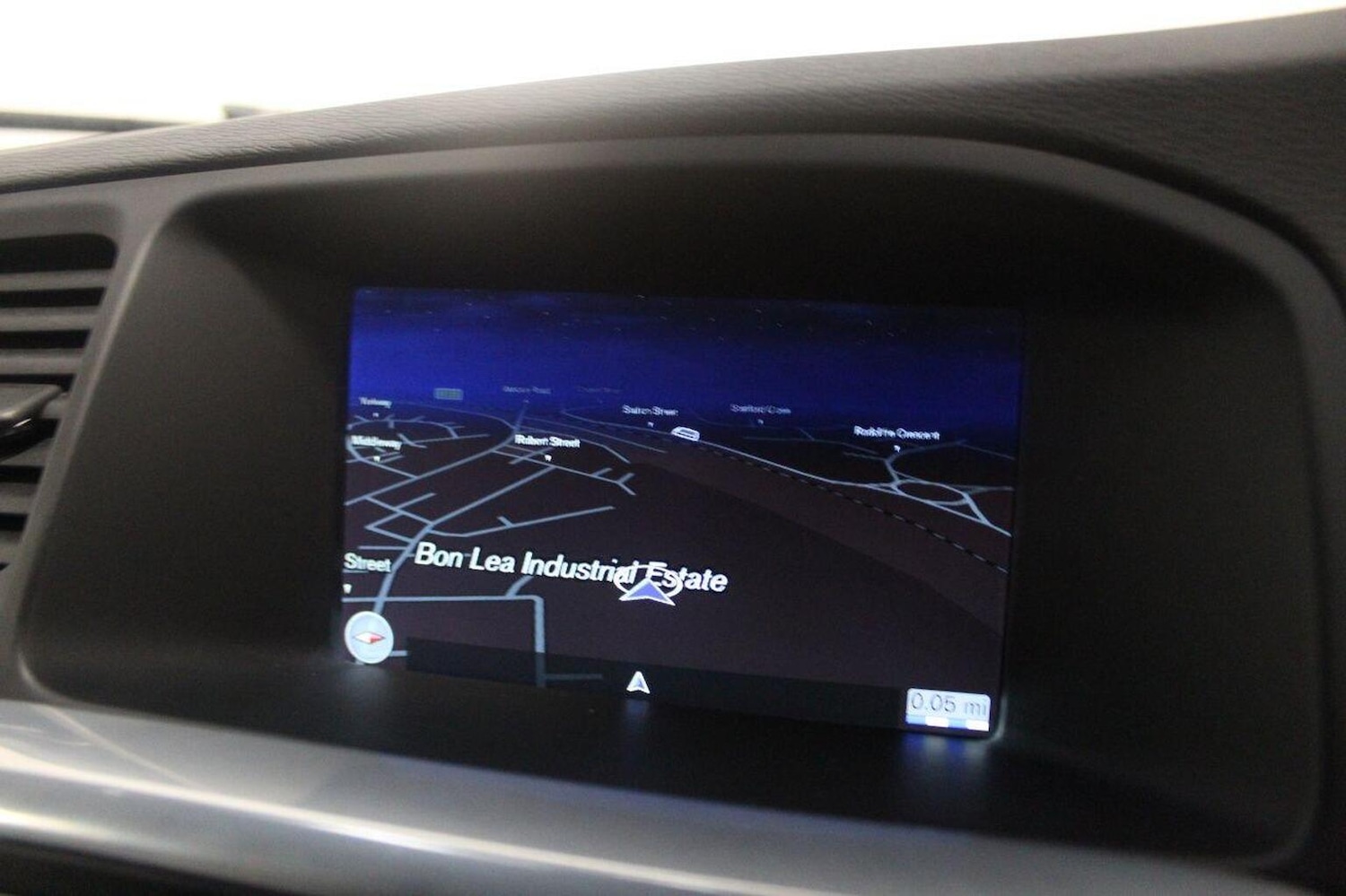 Used Volvo V60 2015 for sale - 76751844: Photo 34