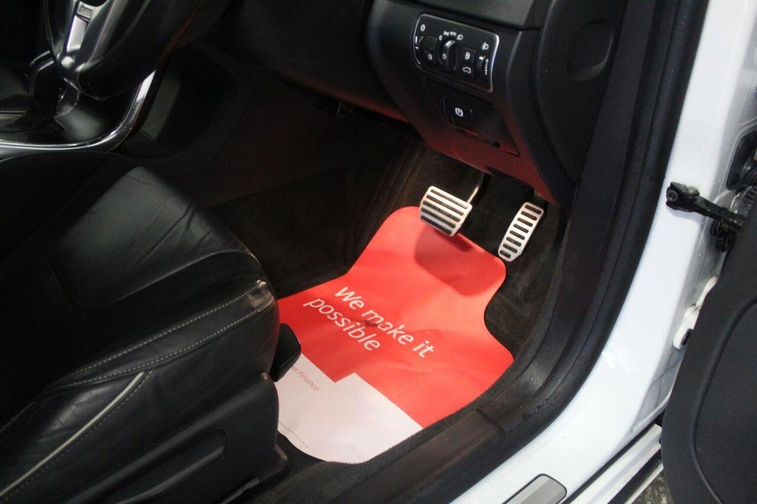 Used Volvo V60 2015 for sale - 76751844: Photo 49