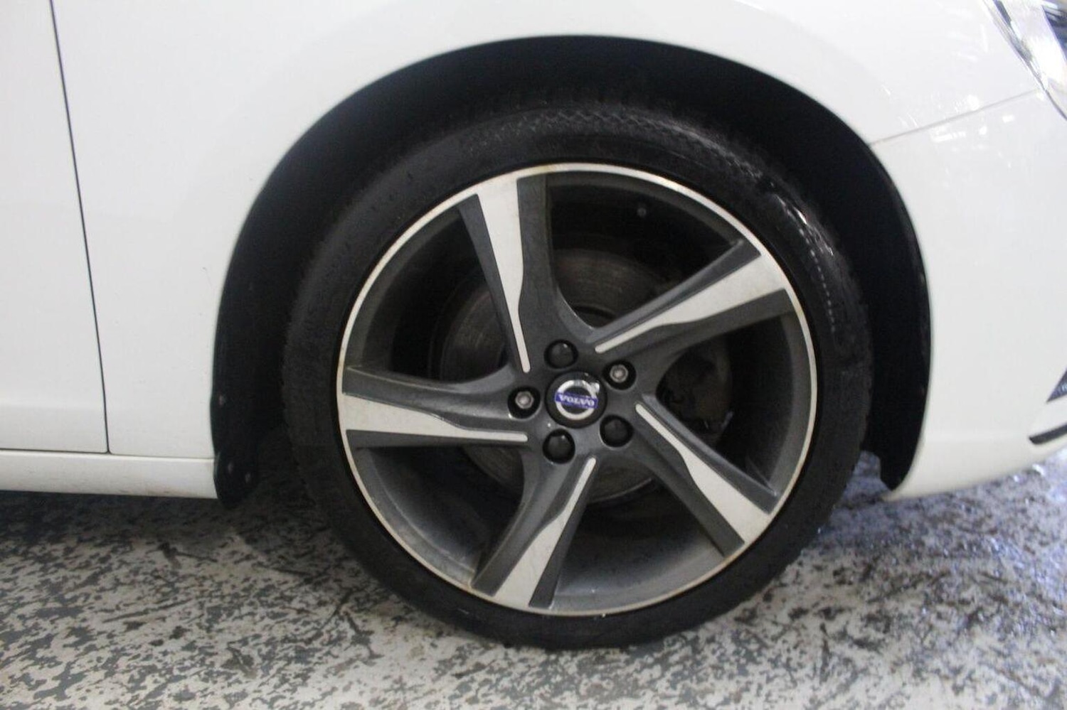 Used Volvo V60 2015 for sale - 76751844: Photo 55