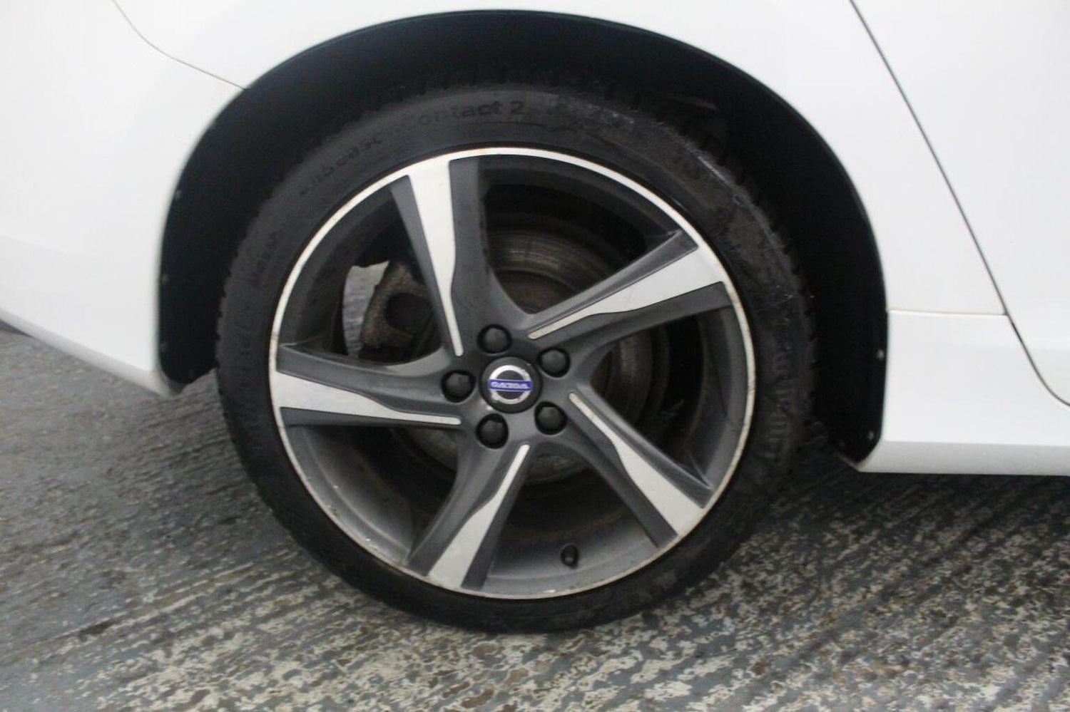 Used Volvo V60 2015 for sale - 76751844: Photo 56