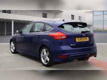 Used Ford Focus 2015 for sale - 76225271: Photo 4