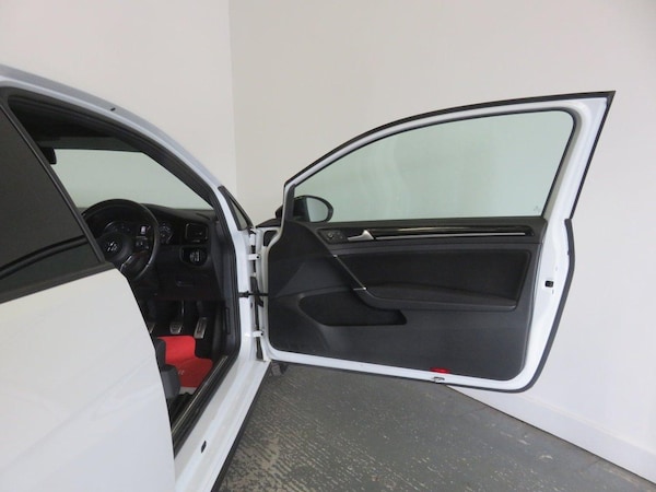 Used Volkswagen Golf 2014 for sale - 71954864: Photo 25