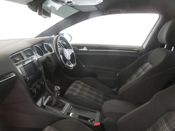 Used Volkswagen Golf 2014 for sale - 71954864: Photo 48