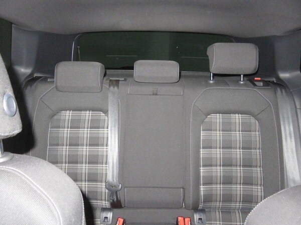 Used Volkswagen Golf 2014 for sale - 71954864: Photo 49