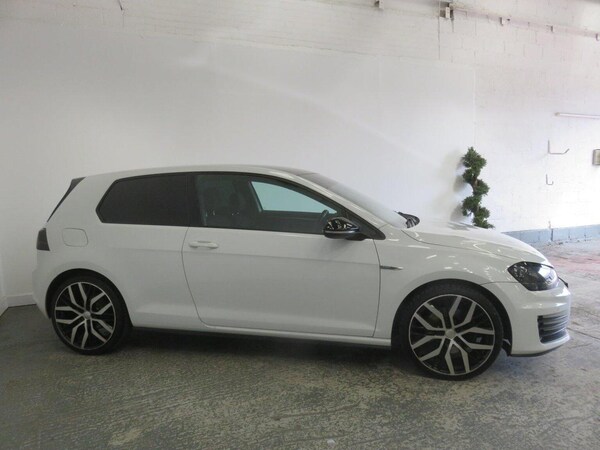 Used Volkswagen Golf 2014 for sale - 71954864: Photo 4
