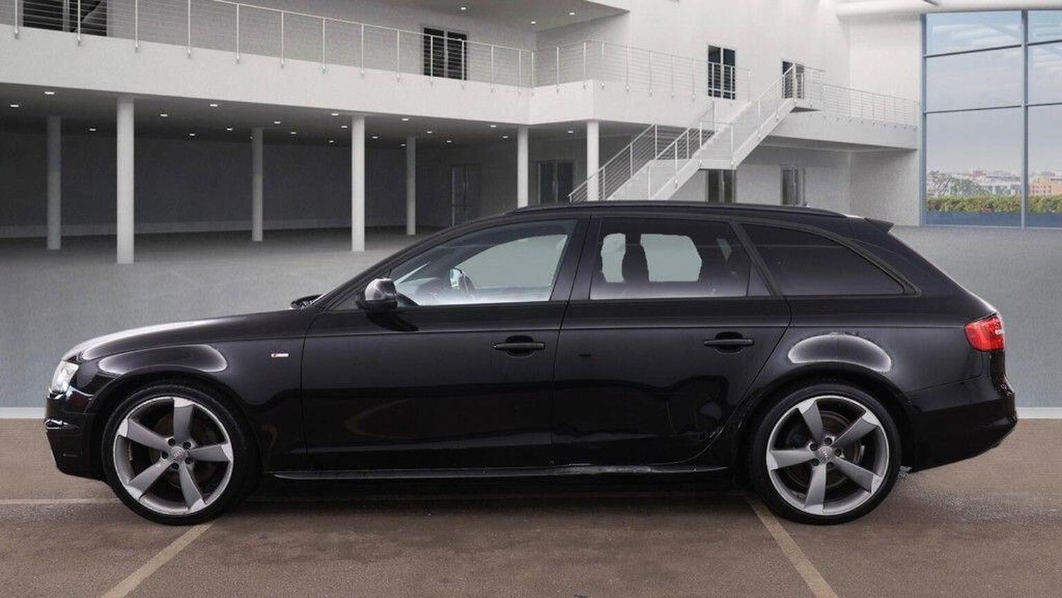 Used Audi A4 2013 for sale - 77937991: Photo 11