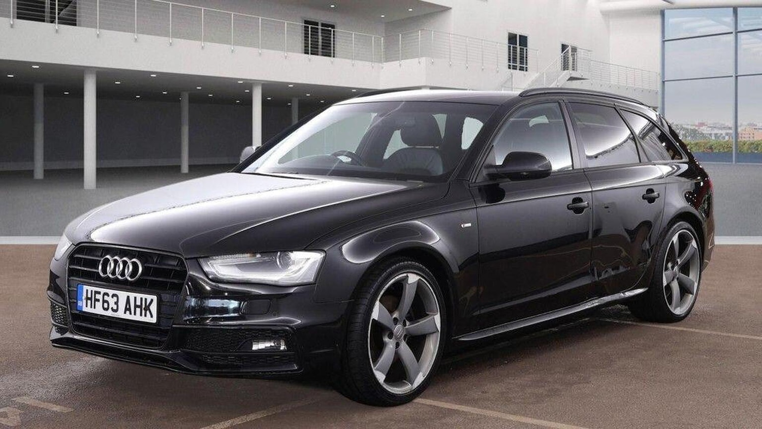 Used Audi A4 2013 for sale - 77937991: Photo 3